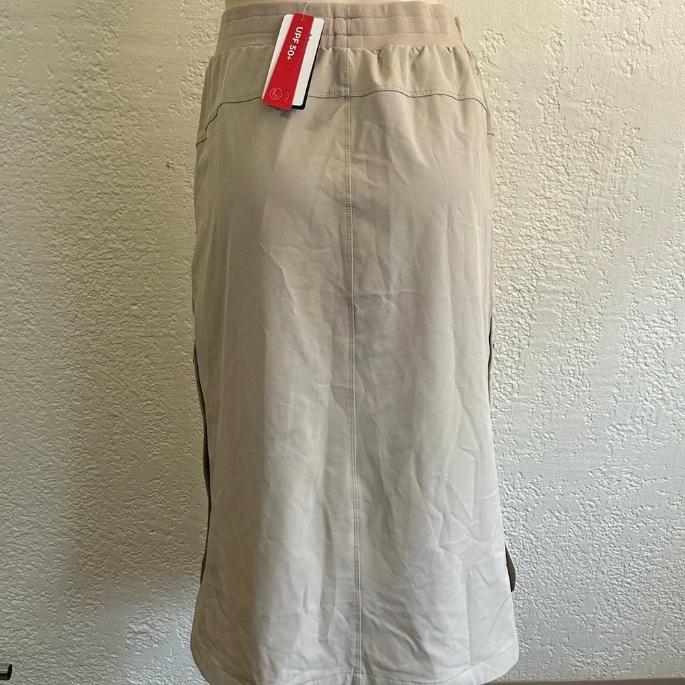 BALEAF LARGE NWT spf 50+ WOMENS GOLF/TENNIS  LIGHTWEIGHT BEIGE SKIRT